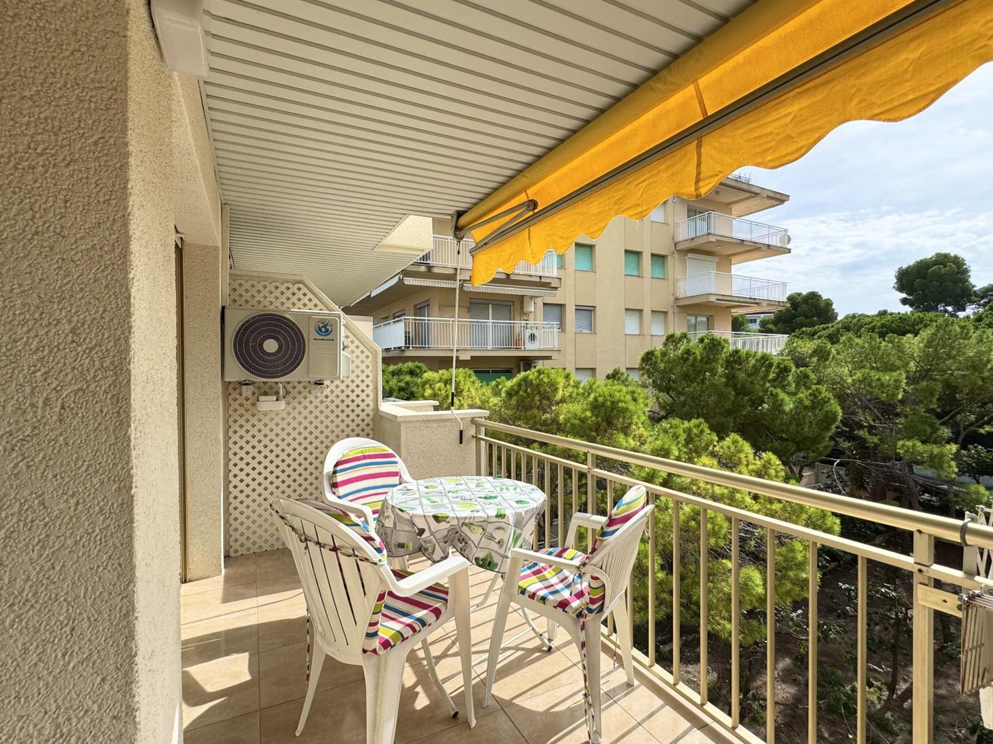 Apartsalou Penedes 外观 照片